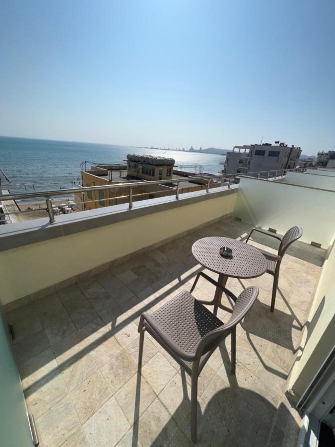Split Rooftop Suites Durrës Exterior foto