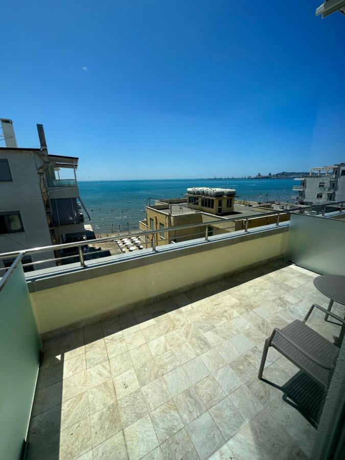 Split Rooftop Suites Durrës Exterior foto